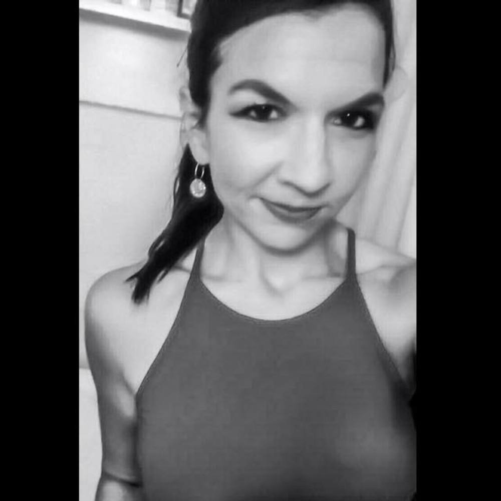 Hi, I’m Sarah! - Make an offer!!